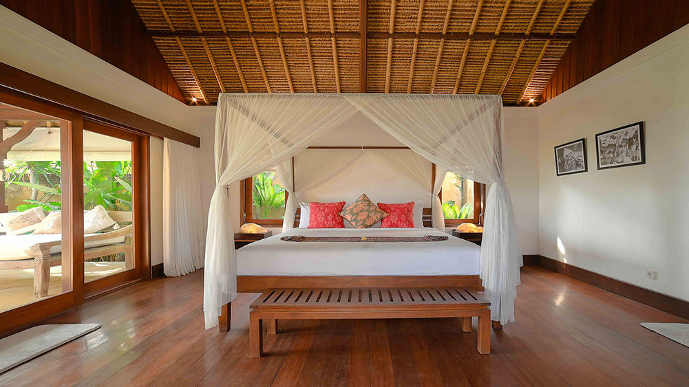 Villa Tanju - Restful Master bedroom layout
